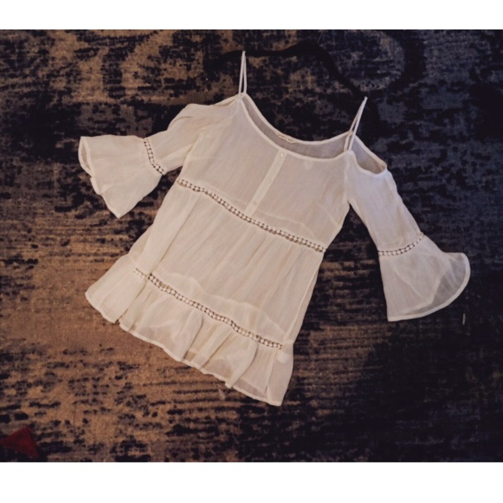 Boho bell sleeve blouse
